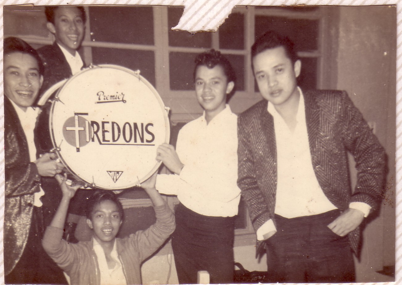 PICTURED: RONNIE VILLAR & THE FIREDONS